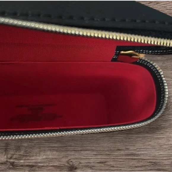 Chanel Beauty Lipstick Case with Mirror - Picture 5 of 5